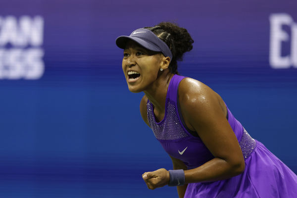 这种转变让, HOytN, 后显得冷漠