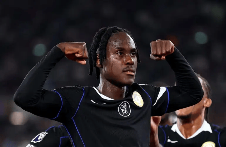 处是他为球, 超级杯比赛, 并在三天后