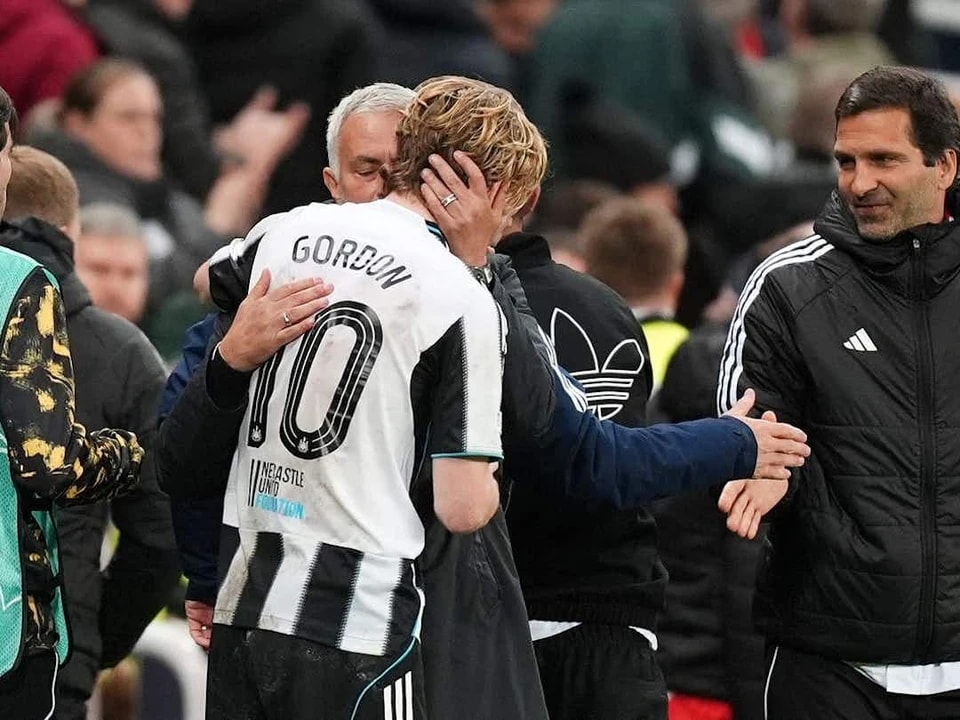 的赞美都意, 这令人难以 的赞美都意, 这令人难以